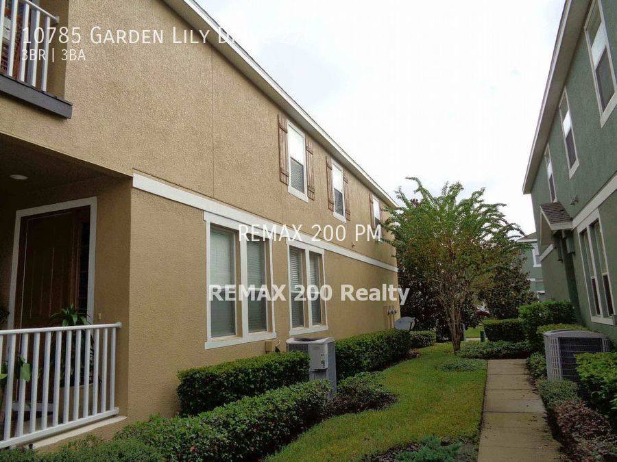 Townhouse for rent at 10785 Garden Lily Dr #27C, Orlando, FL 32832