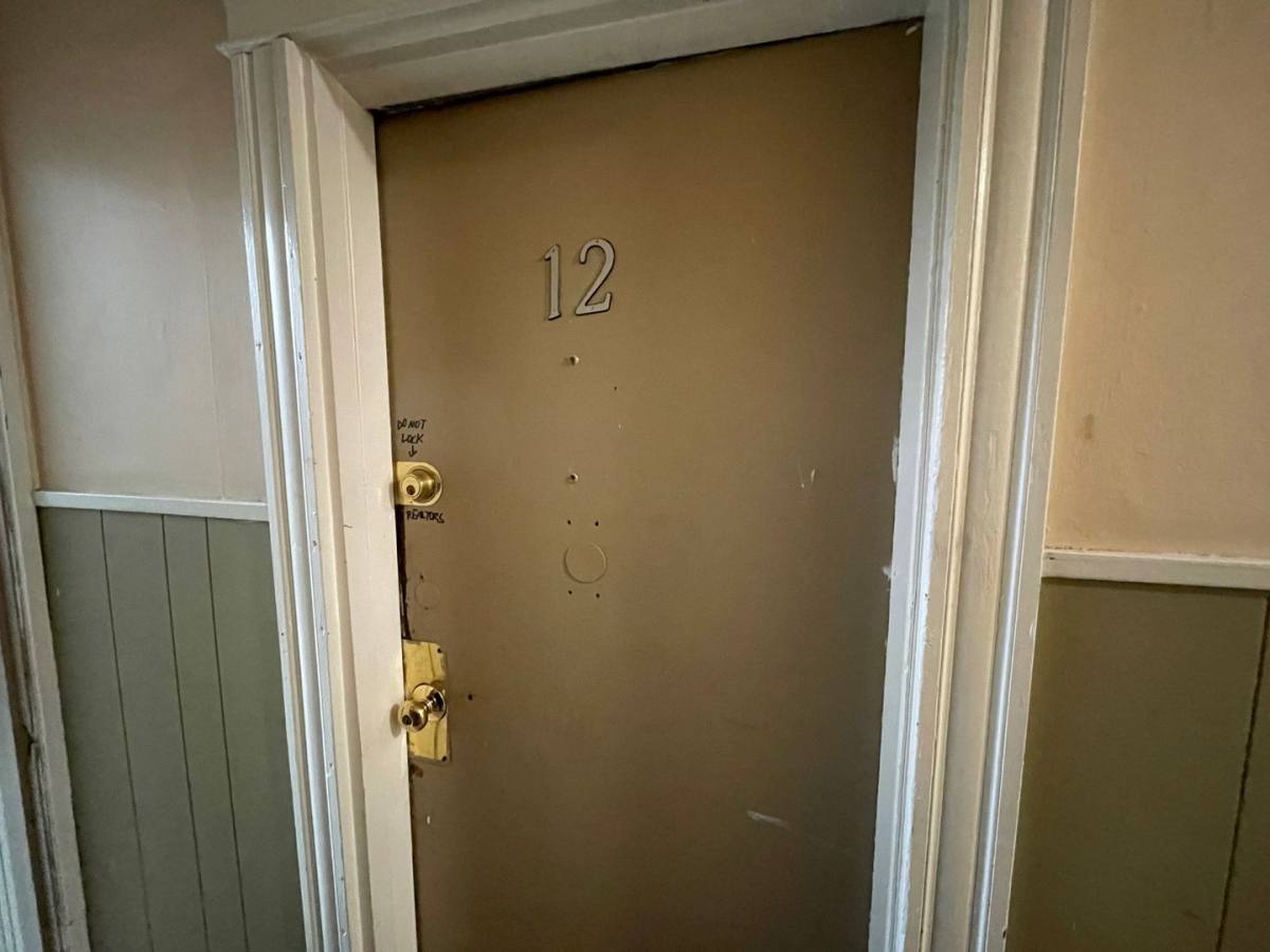 House for rent at 883 Huntington Ave, Boston, MA 02115