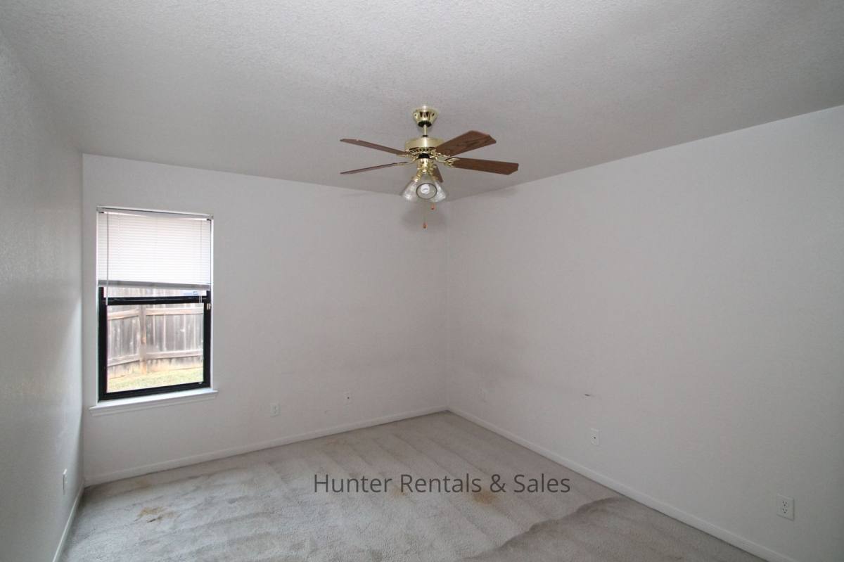 Townhouse for rent at 3509-B Dustin Circle, Killeen, TX 76549