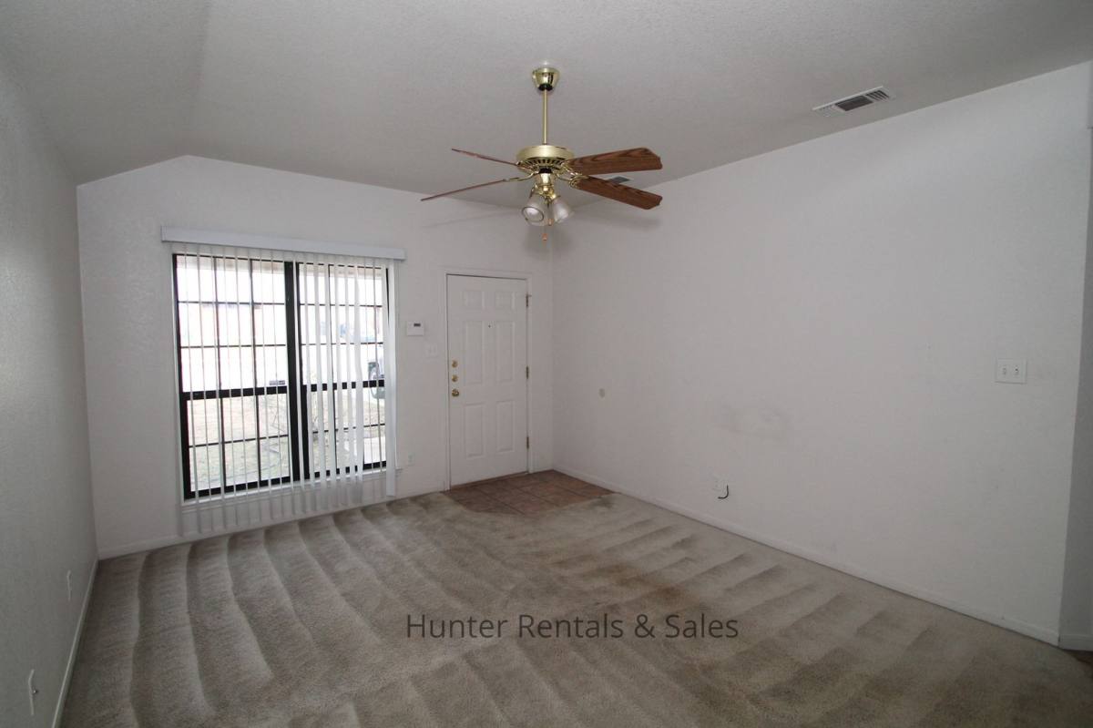 Townhouse for rent at 3509-B Dustin Circle, Killeen, TX 76549