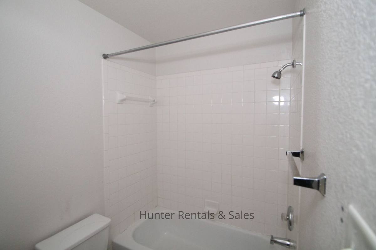 Townhouse for rent at 3509-B Dustin Circle, Killeen, TX 76549