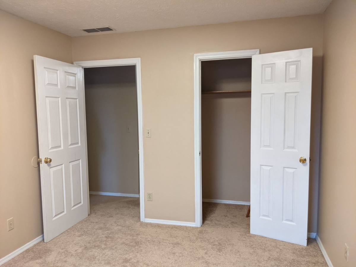 Apartment for rent at 426 W Northlane Dr, Bloomington, IN 47404