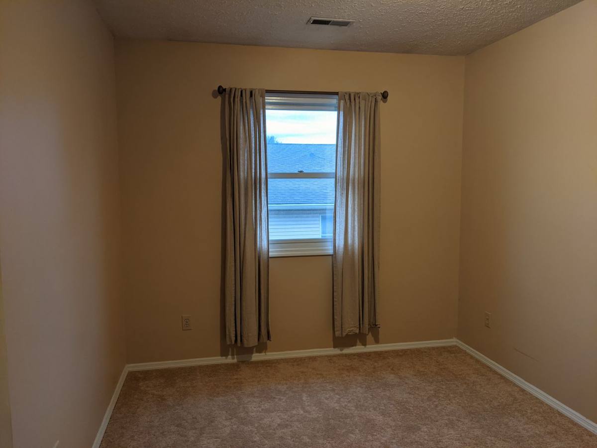 Apartment for rent at 426 W Northlane Dr, Bloomington, IN 47404