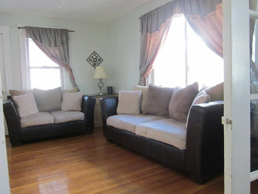 House for rent at 42 Day St #1, Jamaica Plain, MA 02130