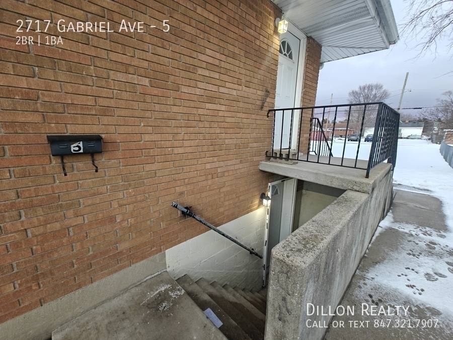 Apartment for rent at 2717 Gabriel Ave #5, Zion, IL 60099