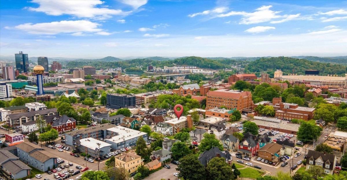 Condo for rent at 510 14th St, Knoxville, TN 37916