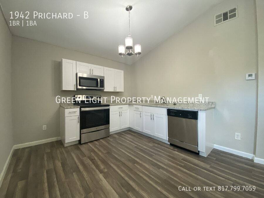 Townhouse for rent at 1942 Prichard #B, Dallas, TX 75217