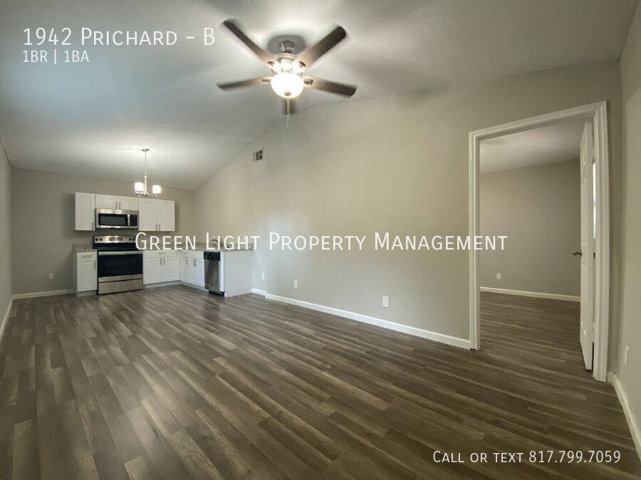 Townhouse for rent at 1942 Prichard #B, Dallas, TX 75217