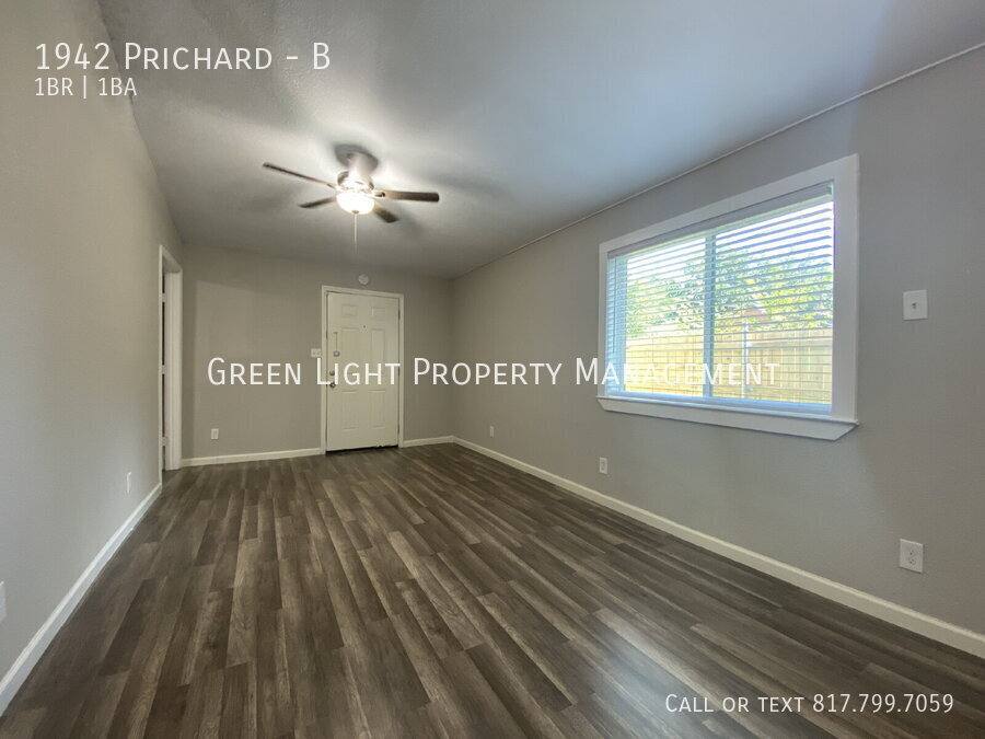 Townhouse for rent at 1942 Prichard #B, Dallas, TX 75217