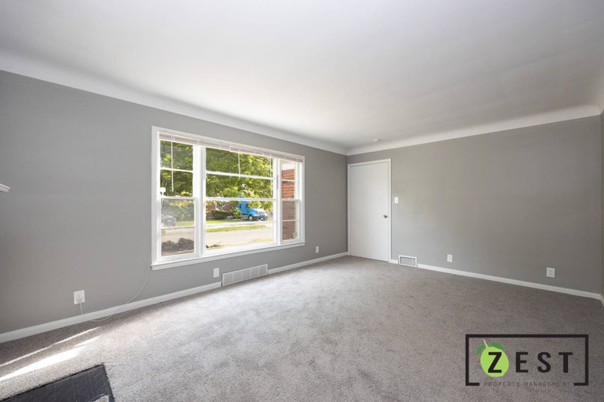 Apartment for rent at 5235 Chatsworth, Detroit, MI 48224