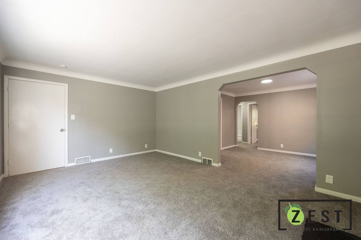 Apartment for rent at 5235 Chatsworth, Detroit, MI 48224