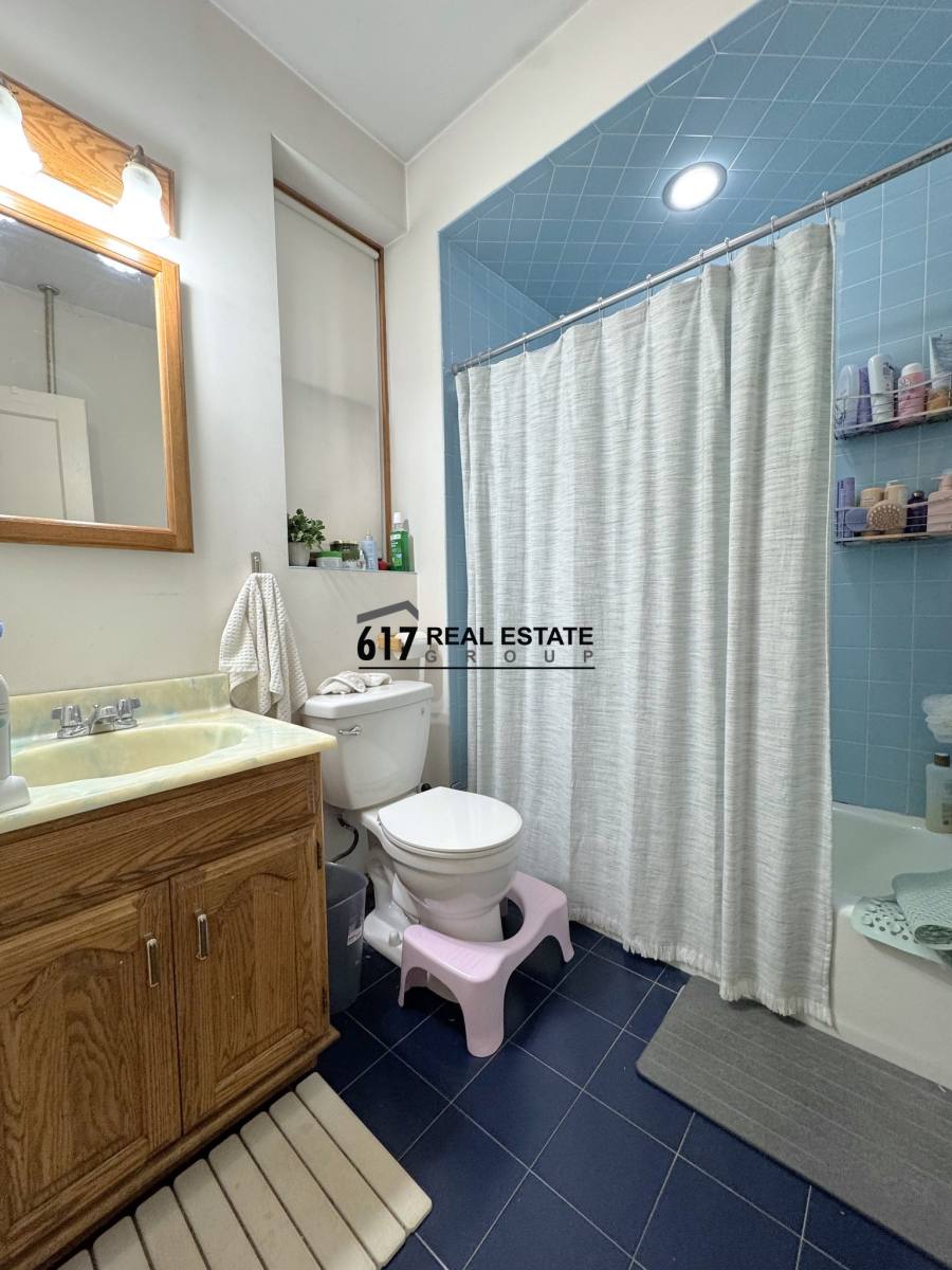 Apartment for rent at 96 Winthrop Rd #2, Brookline, MA 02445