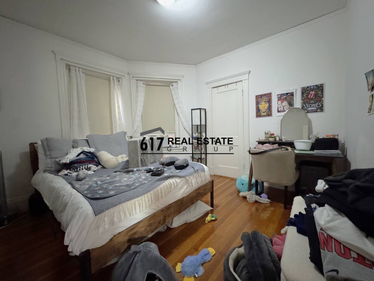 Apartment for rent at 96 Winthrop Rd #2, Brookline, MA 02445
