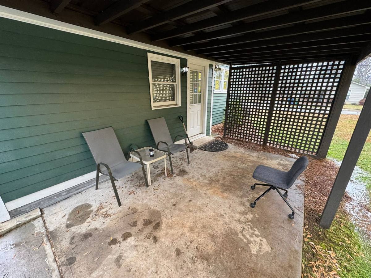House for rent at 1423 E Broad St, Athens, GA 30601