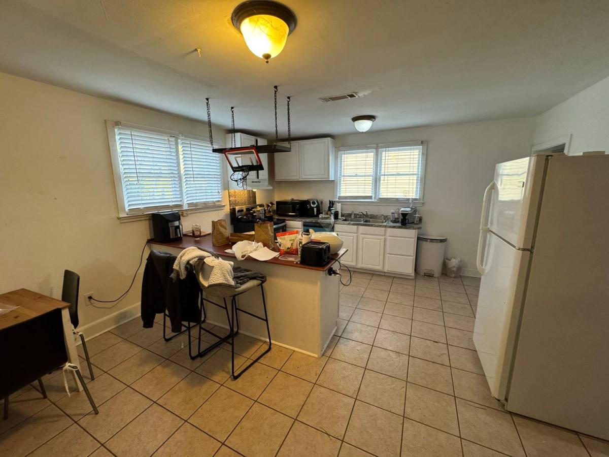 House for rent at 1423 E Broad St, Athens, GA 30601
