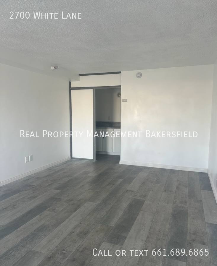 Apartment for rent at 2700 White Lane #151, Bakersfield, CA 93304