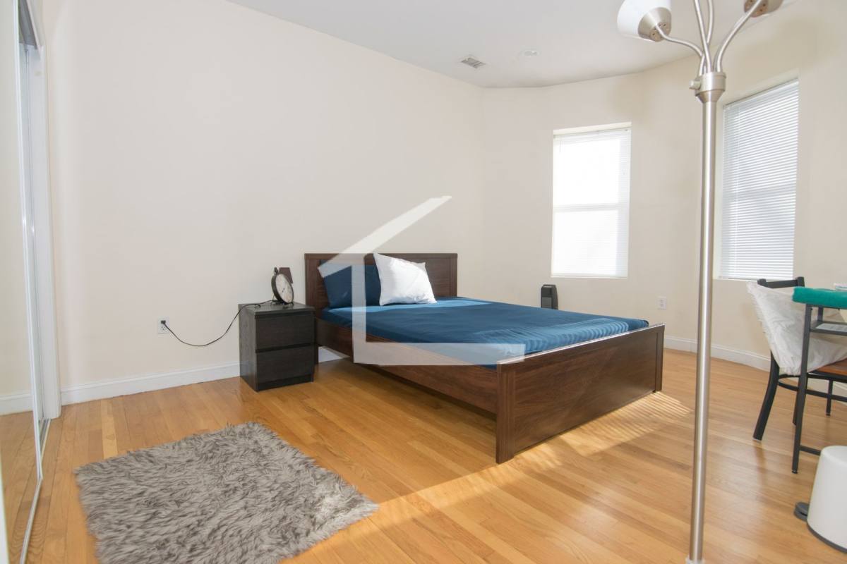 House for rent at 1795 Beacon St #3, Brookline, MA 02445