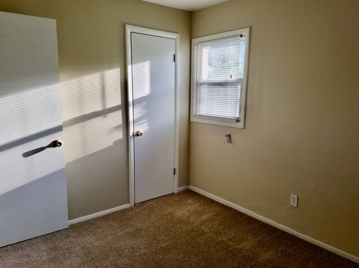 Apartment for rent at 1038 Glenaire Dr NW, Grand Rapids, MI 49544