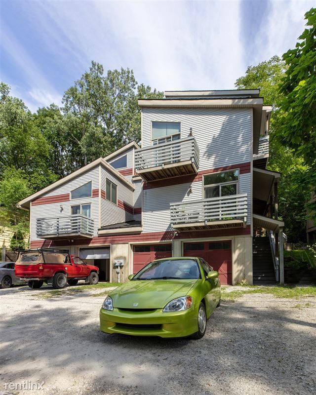 House for rent at 1556A Jones Dr #4, Ann Arbor, MI 48105