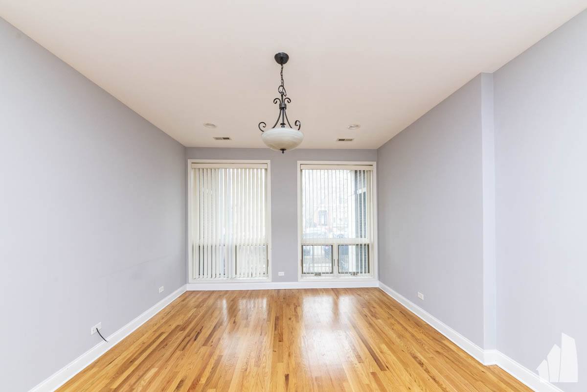 Condo for rent at 1133 W Addison #1, Chicago, IL 60613