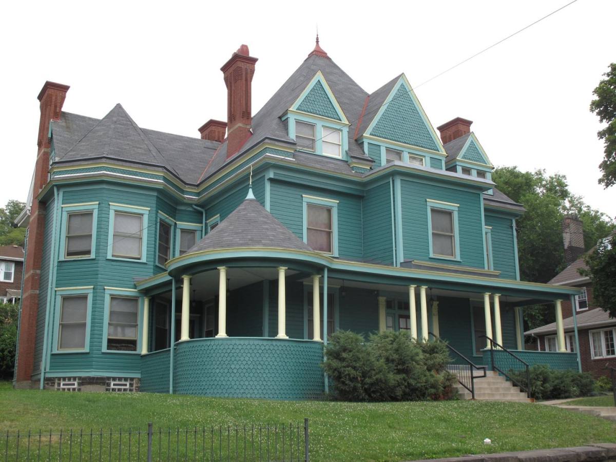 Apartment for rent at 817 Kirkpatrick, 235 Hawkins, 216 Bessemer, Braddock, PA 15104