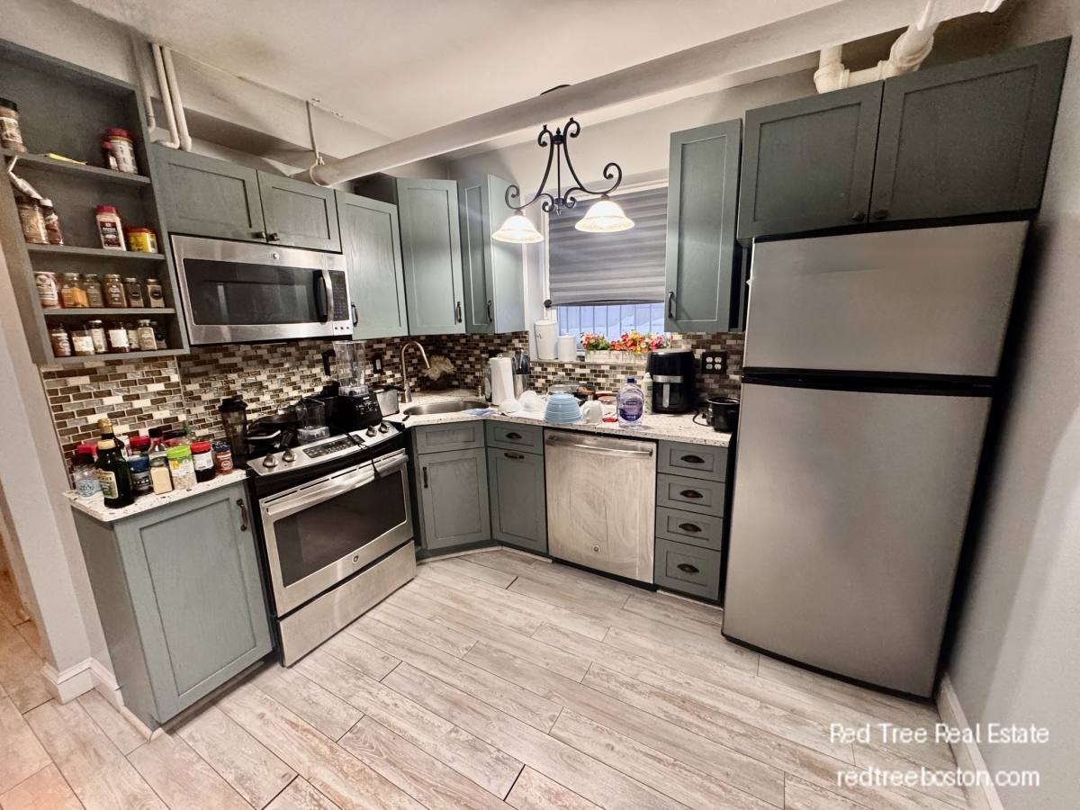 Apartment for rent at 1662 Commonwealth Ave #11, Brighton, MA 02135
