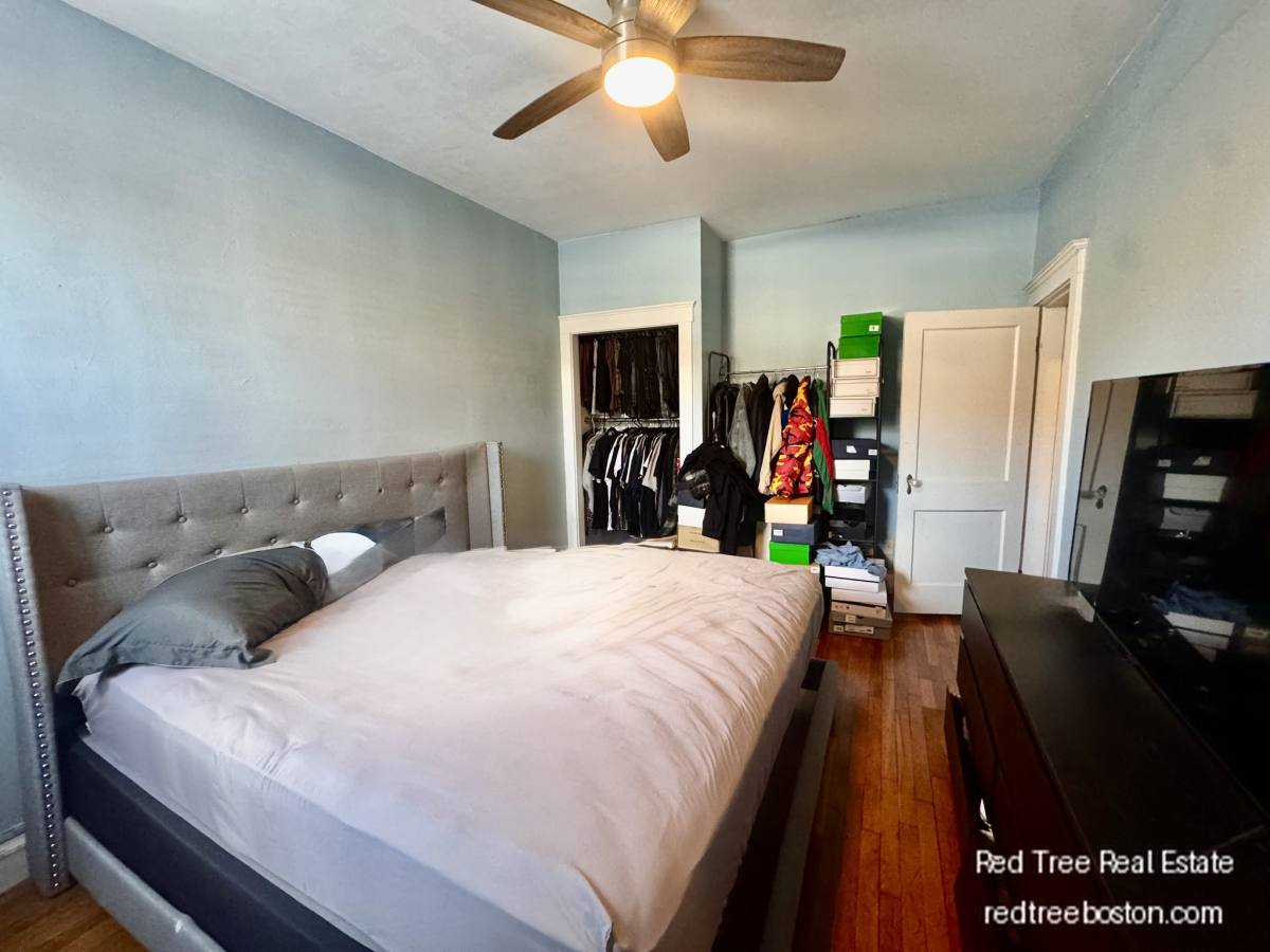 Apartment for rent at 1662 Commonwealth Ave #11, Brighton, MA 02135