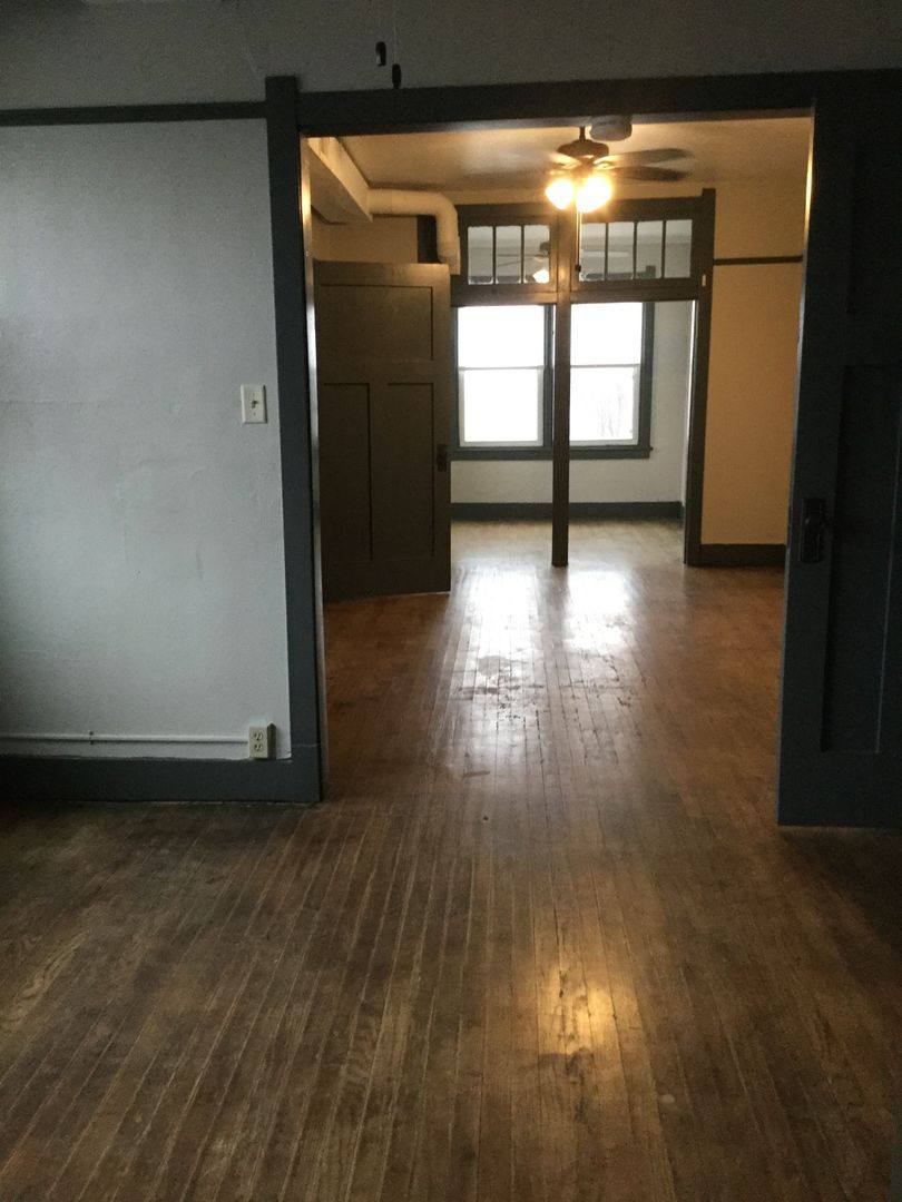 Apartment for rent at 201 N 2nd Ave, Marshalltown, IA 50158