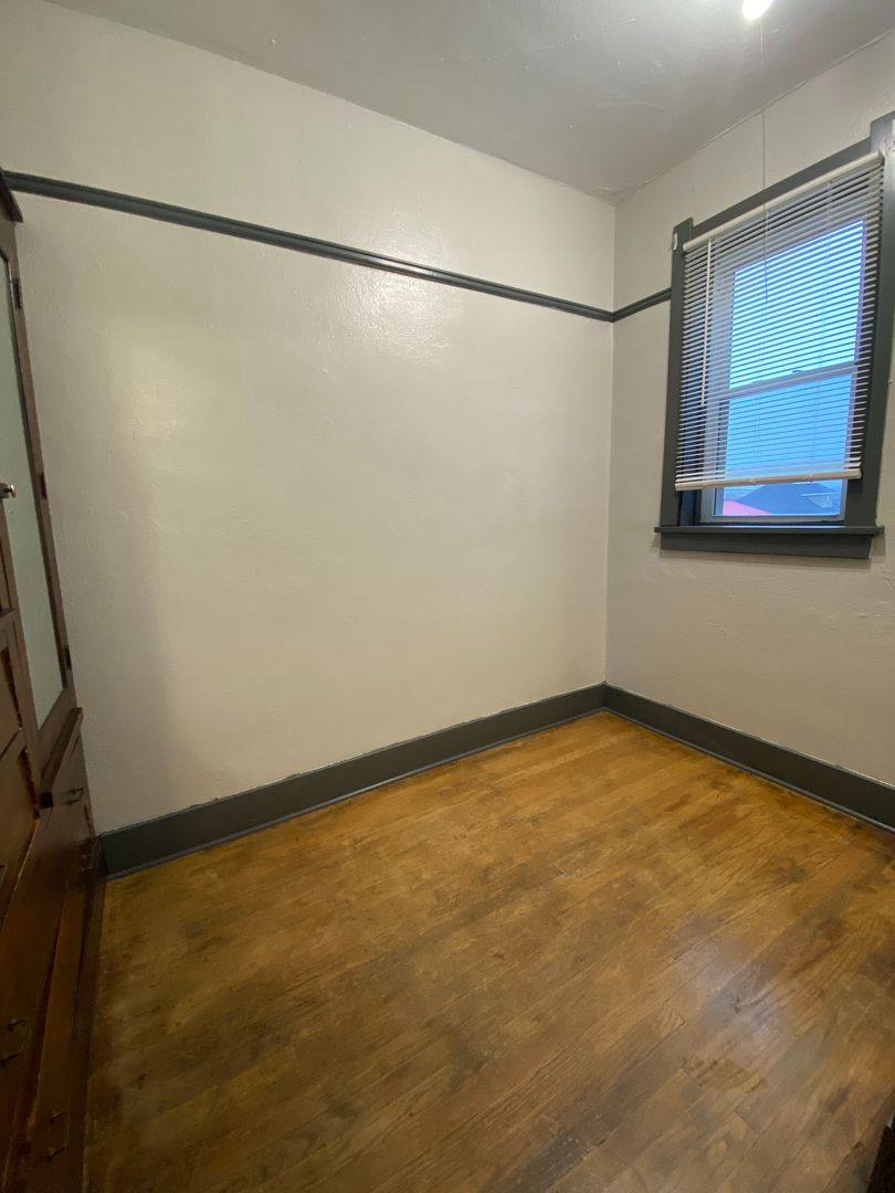 Apartment for rent at 201 N 2nd Ave, Marshalltown, IA 50158