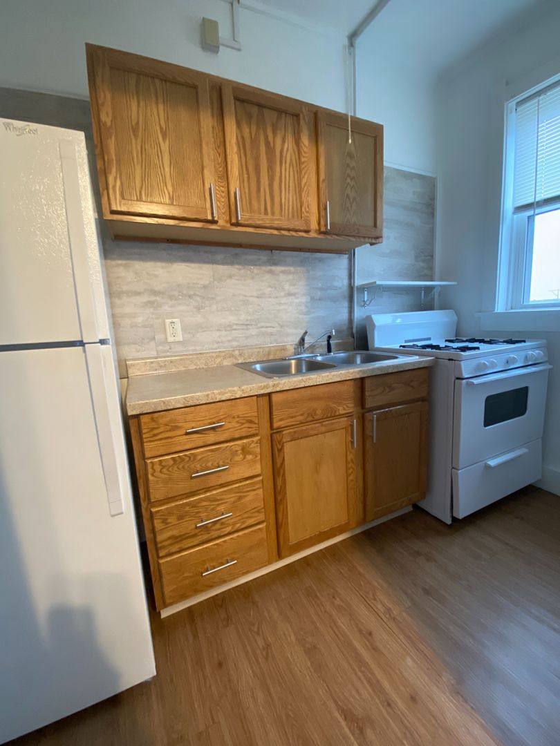 Apartment for rent at 201 N 2nd Ave, Marshalltown, IA 50158