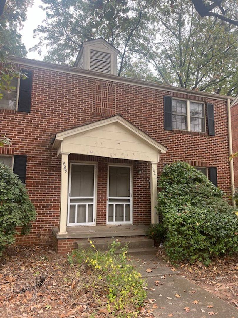 Apartment for rent at 118 University Dr, Athens, GA 30605