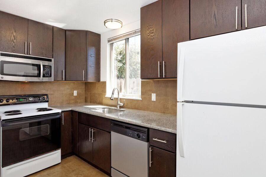Apartment for rent at 2231 Ward St E, Berkeley, CA 94705