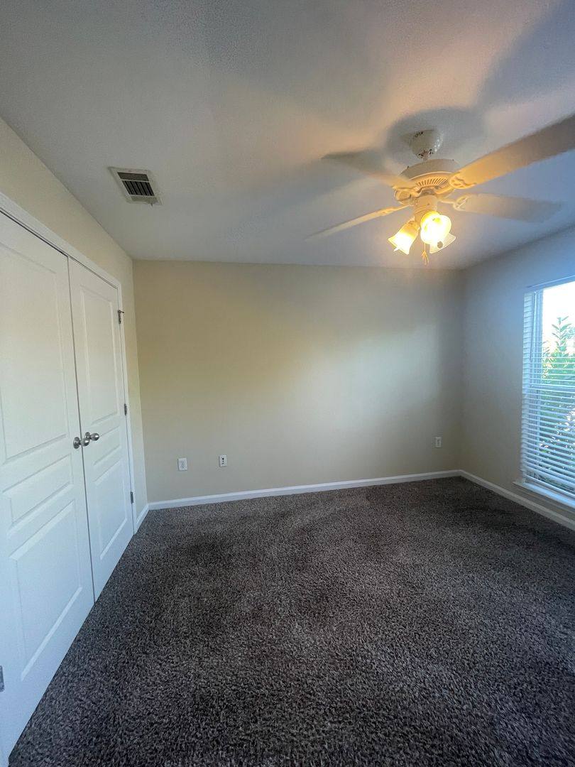 Apartment for rent at 1105 Tree Top Way, Knoxville, TN 37920