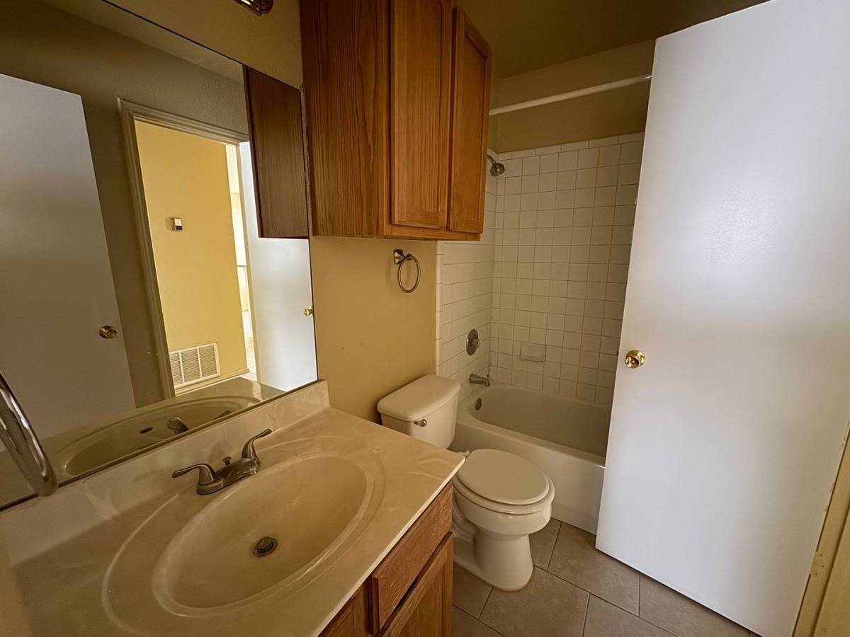 Apartment for rent at 5702 Greengate Dr, Killeen, TX 76543