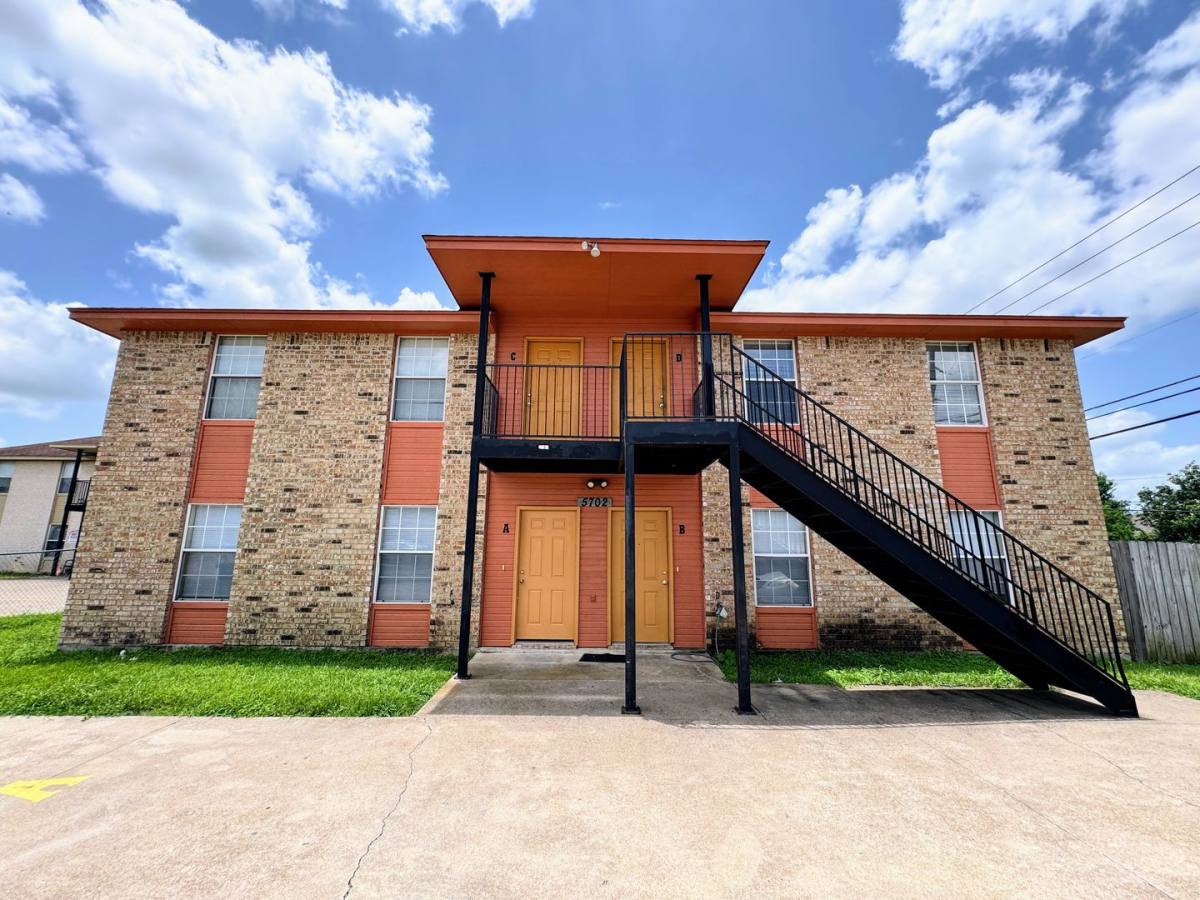 Apartment for rent at 5702 Greengate Dr, Killeen, TX 76543