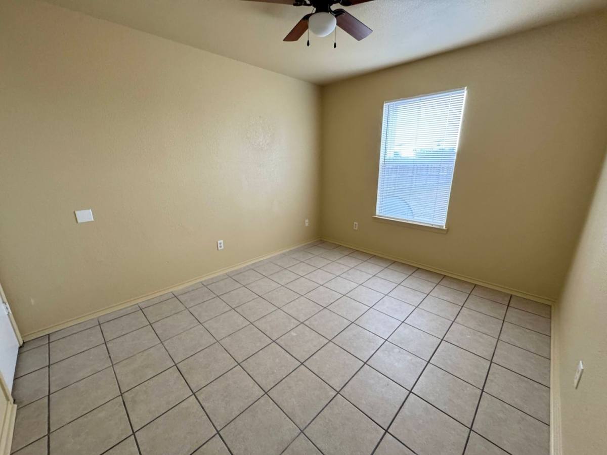 Apartment for rent at 5702 Greengate Dr, Killeen, TX 76543