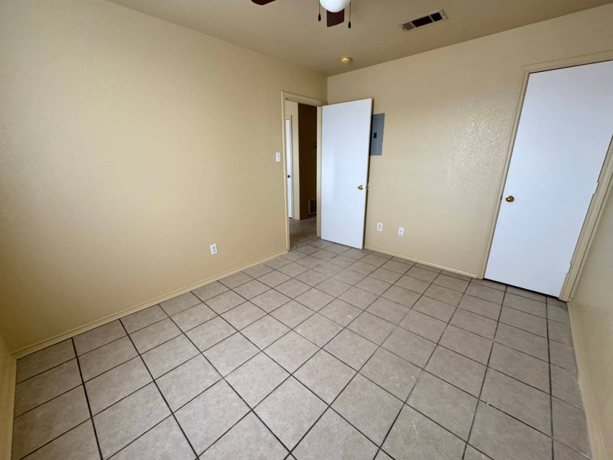 Apartment for rent at 5702 Greengate Dr, Killeen, TX 76543