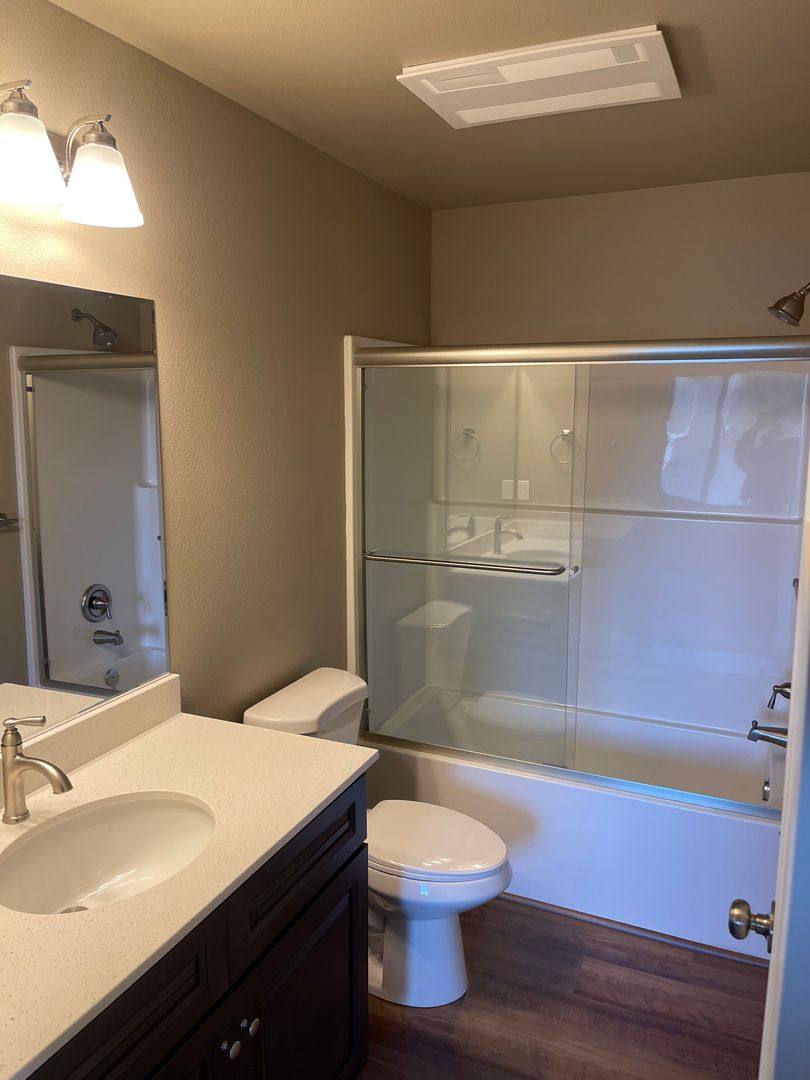 Townhouse for rent at 194 Hiatt St, Lebanon, OR 97355