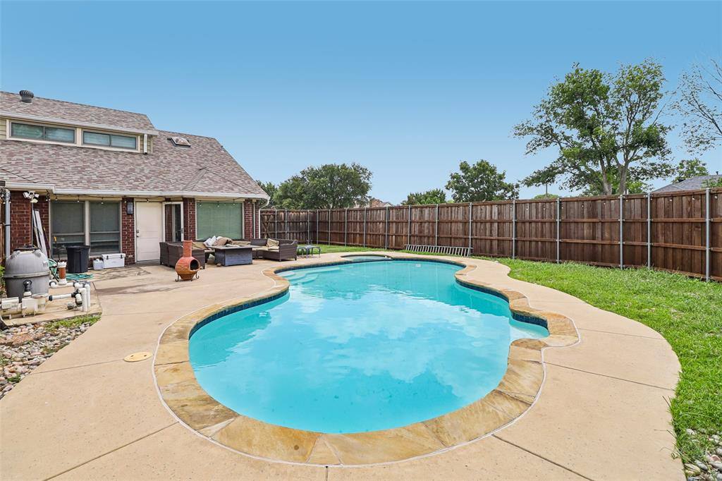 Apartment for rent at 3801 Silver Maple Dr, Carrollton, TX 75007