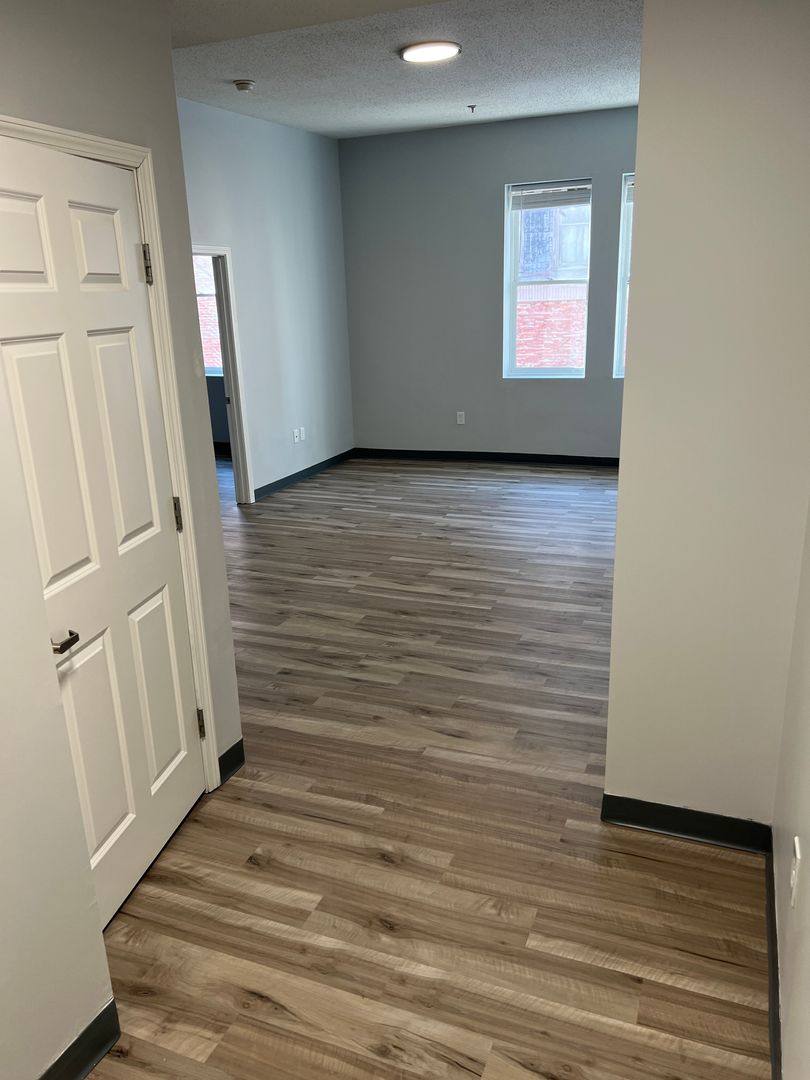 Apartment for rent at 207 5th St, Charleroi, PA 15022