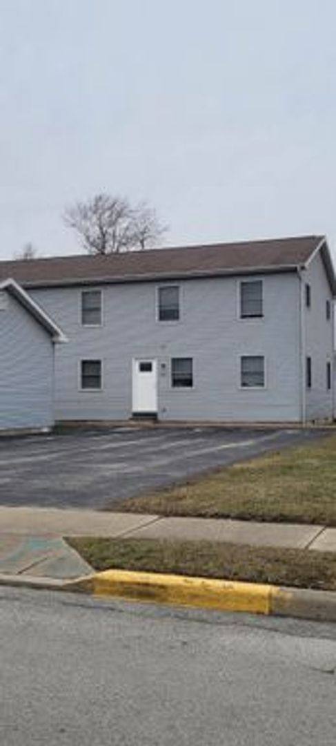 Townhouse for rent at 721 Fourth St, Bowling Green, OH 43402
