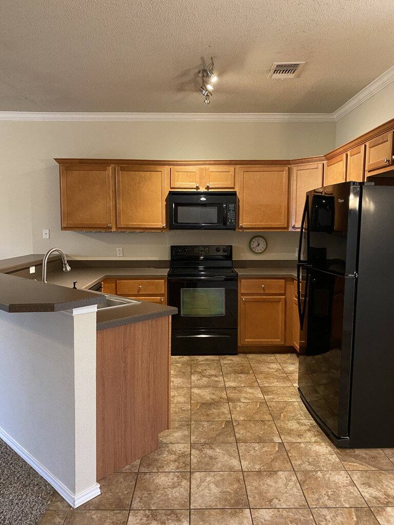 Townhouse for rent at 2112 Main St #4, Lubbock, TX 79401