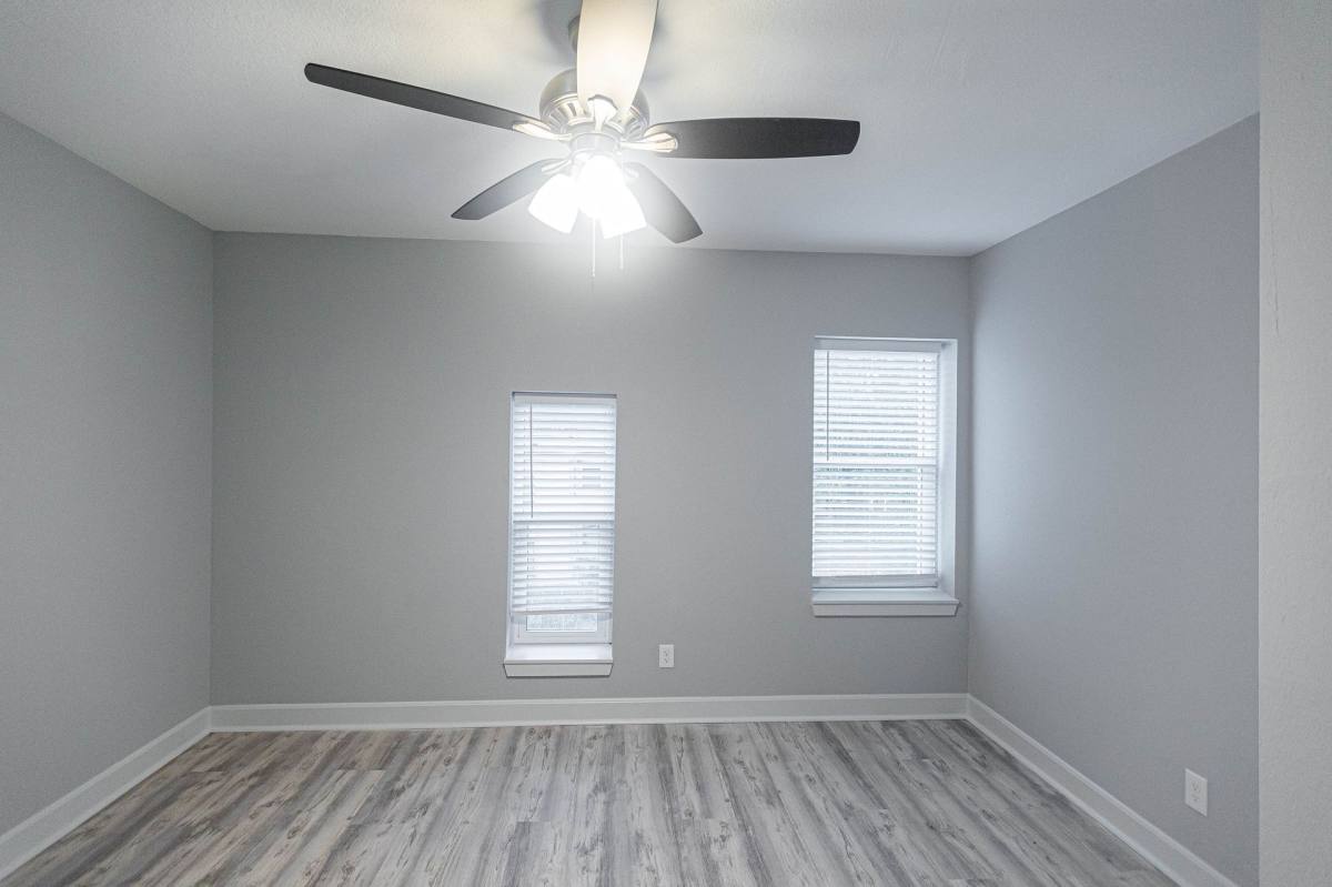 Apartment for rent at 1205 E Armour Blvd, Kansas City, MO 64109
