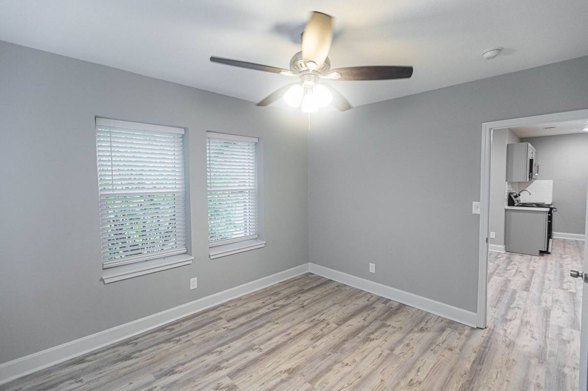 Apartment for rent at 1205 E Armour Blvd, Kansas City, MO 64109