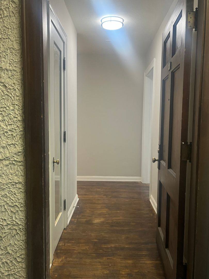 Apartment for rent at 522 W Adams St, Muncie, IN 47305