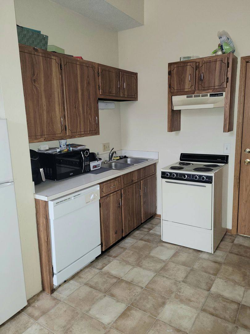 117 N Main, Bowling Green, OH 43402 - Apartment for Rent - Image 9