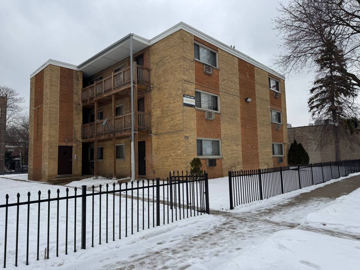 Apartment for rent at 7938-7940 S Greenwood, Chicago, IL 60619