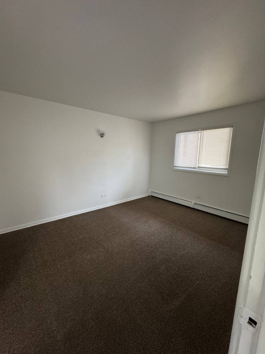 Apartment for rent at 7938-7940 S Greenwood, Chicago, IL 60619