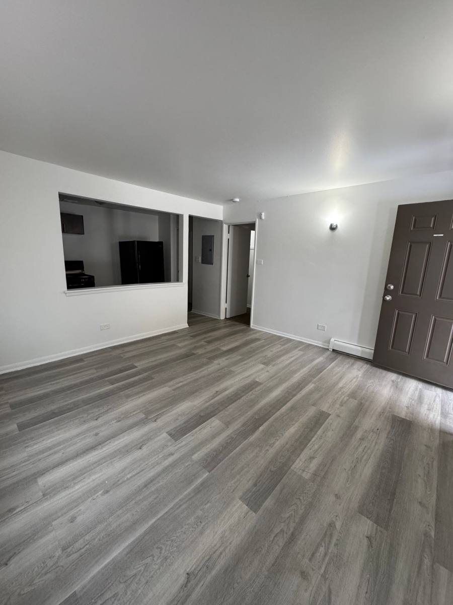 Apartment for rent at 7938-7940 S Greenwood, Chicago, IL 60619