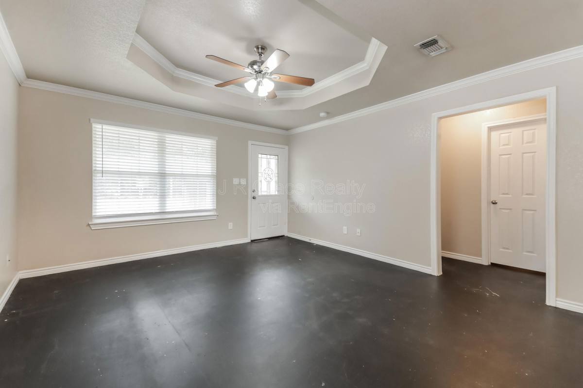Apartment for rent at 780 Rocky Ridge Flatts, Gainesville, TX 76240